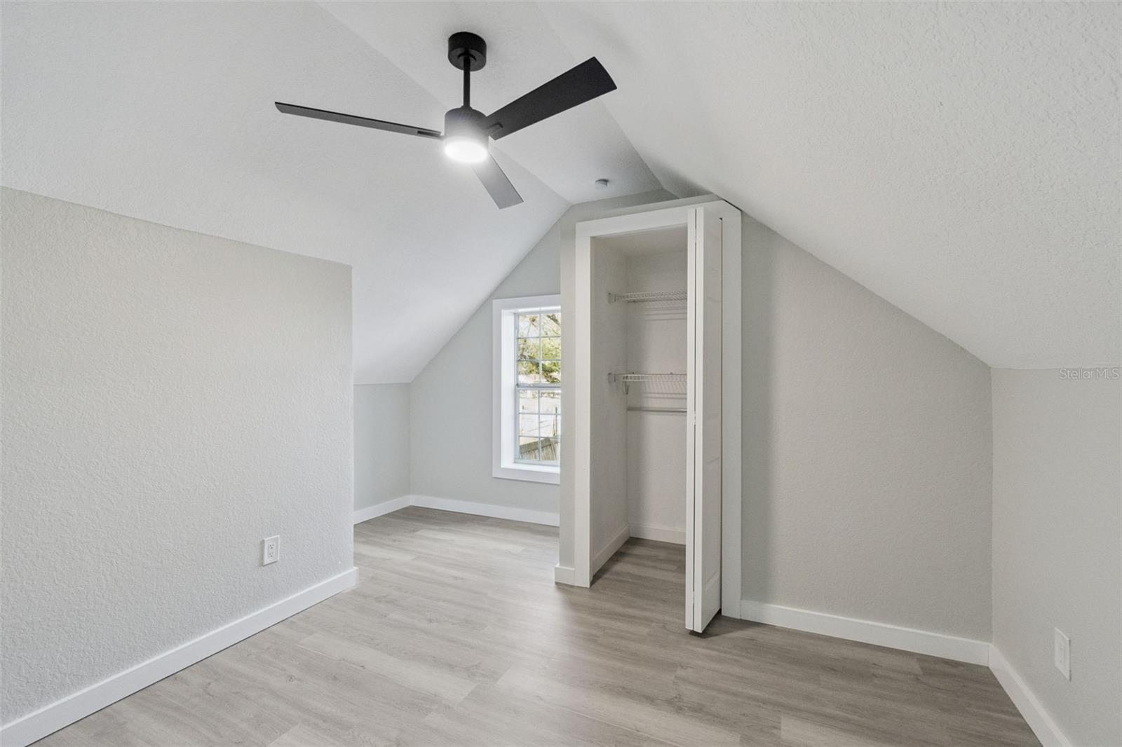 Image 11 of 20 For 1700 Kentucky Avenue