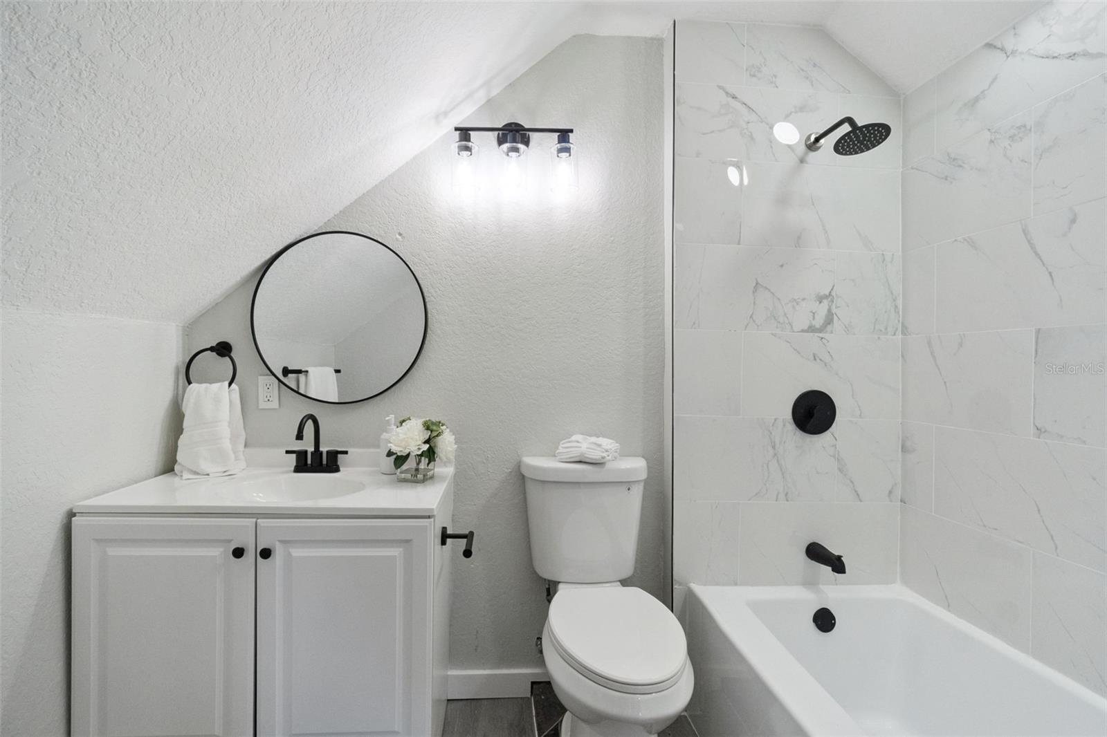 Image 15 of 20 For 1700 Kentucky Avenue