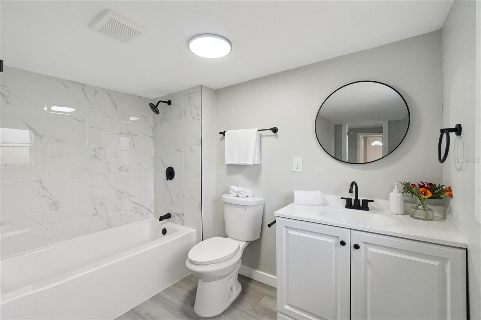 Image 16 of 20 For 1700 Kentucky Avenue