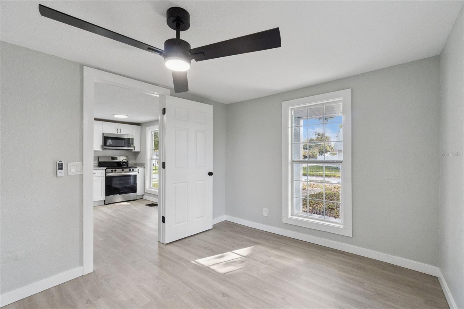 Image 6 of 20 For 1700 Kentucky Avenue