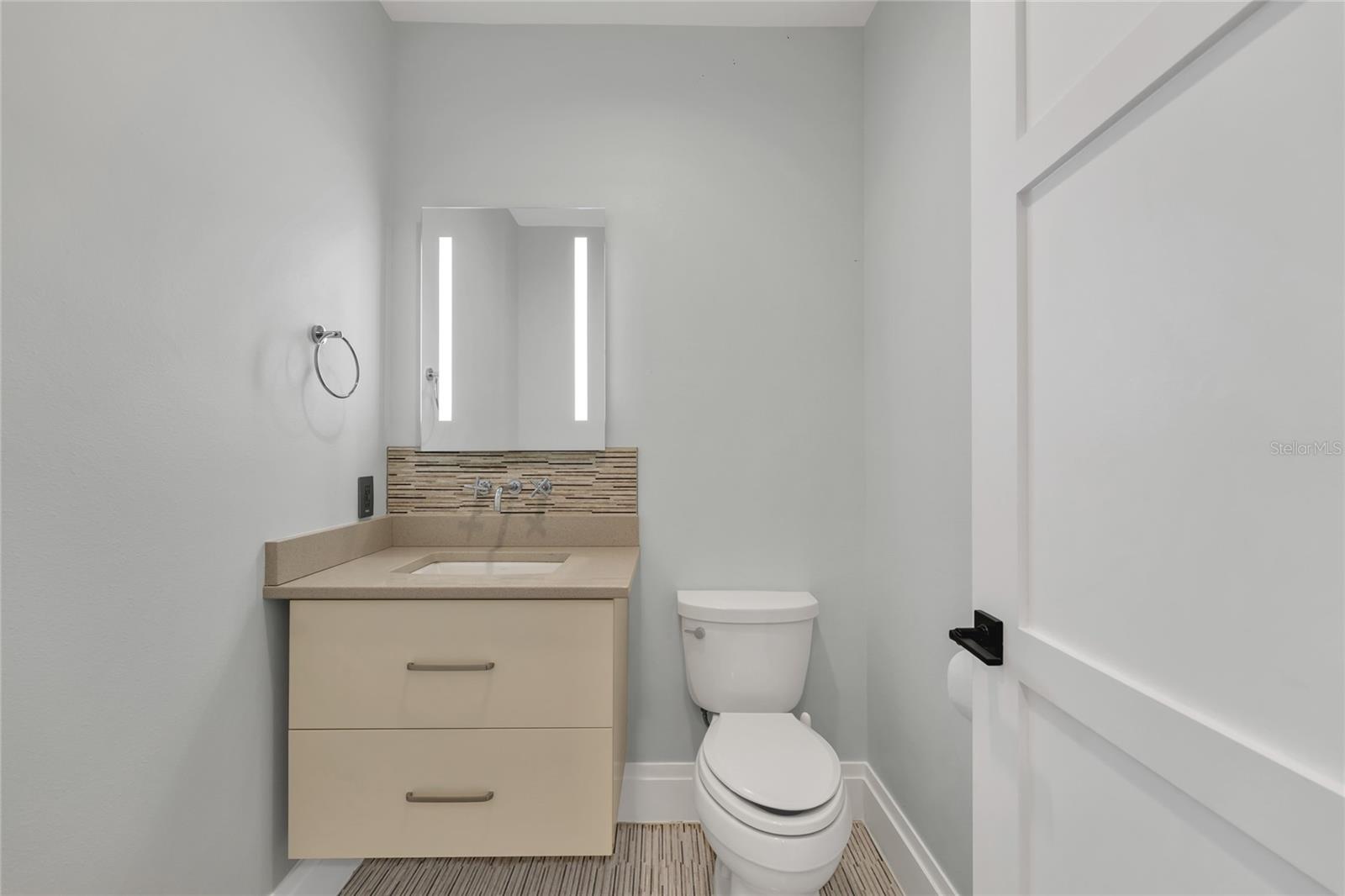 Image 29 of 78 For 13643 Lake Cawood Drive