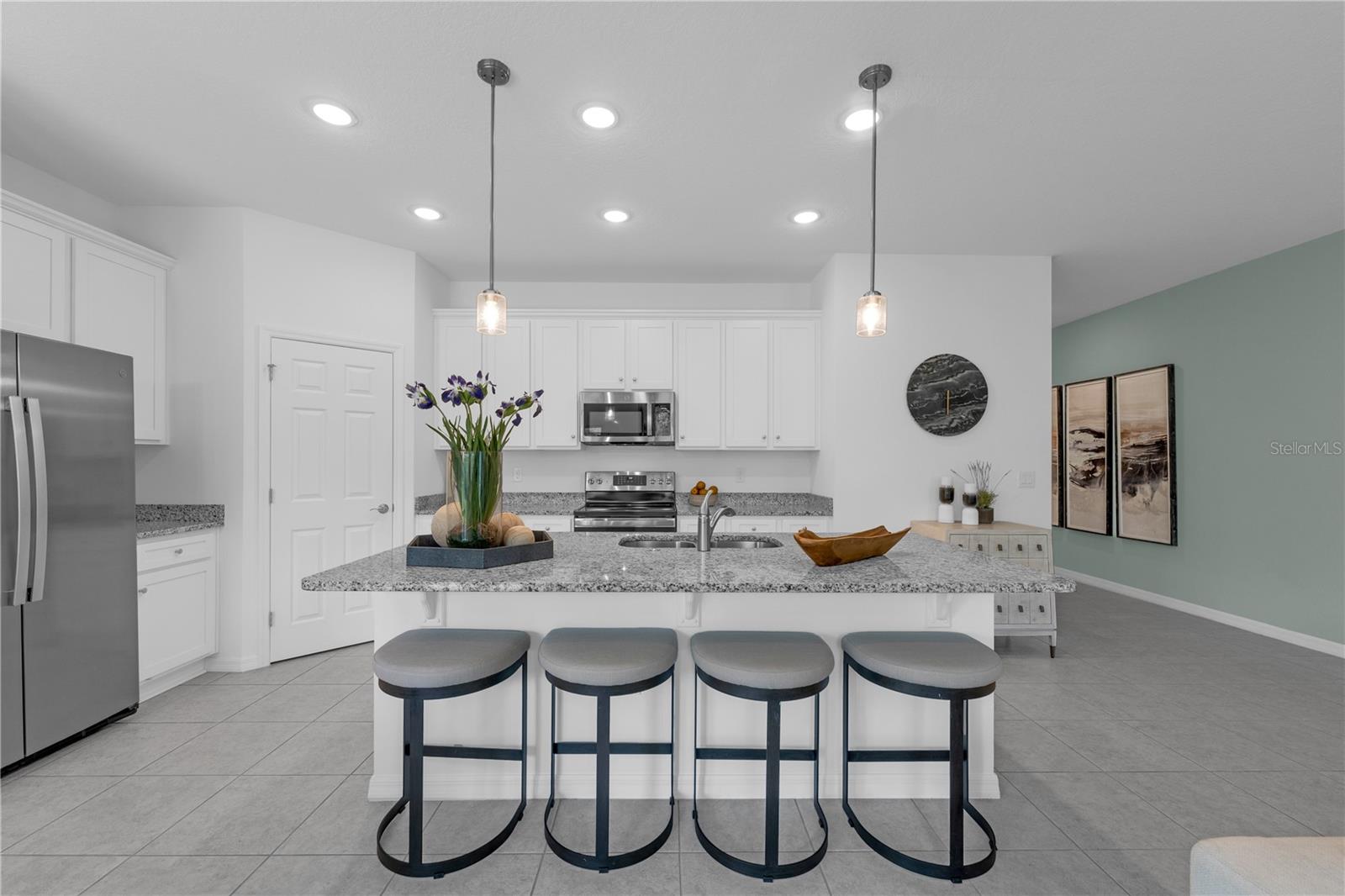 Image 20 of 43 For 1705 Flag Street