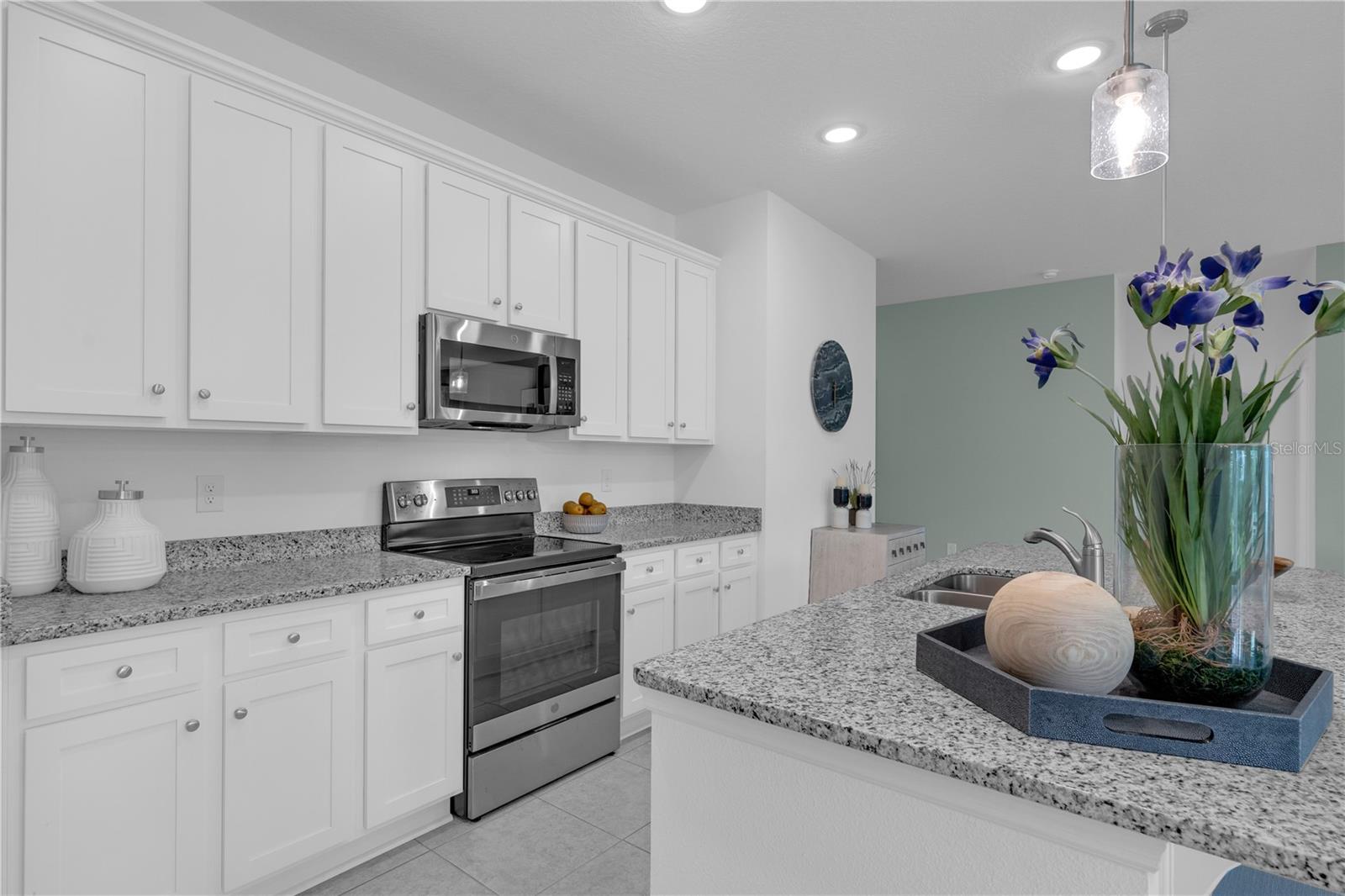 Image 23 of 43 For 1705 Flag Street