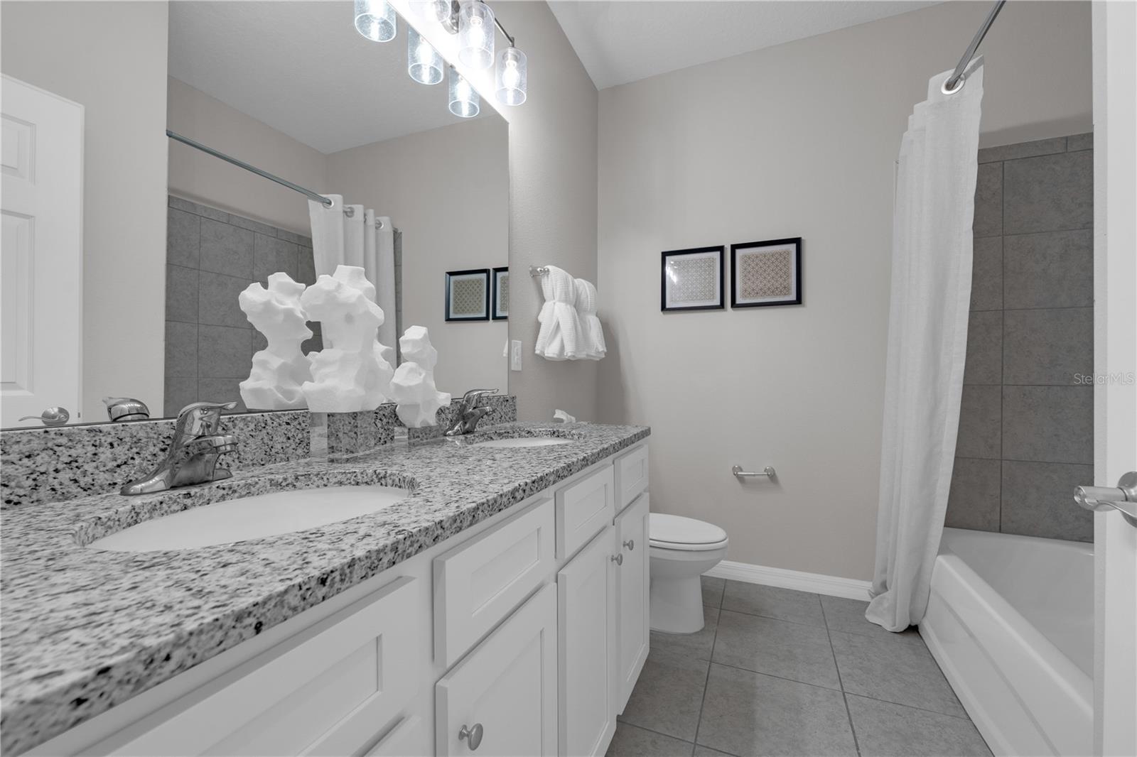 Image 8 of 43 For 1705 Flag Street