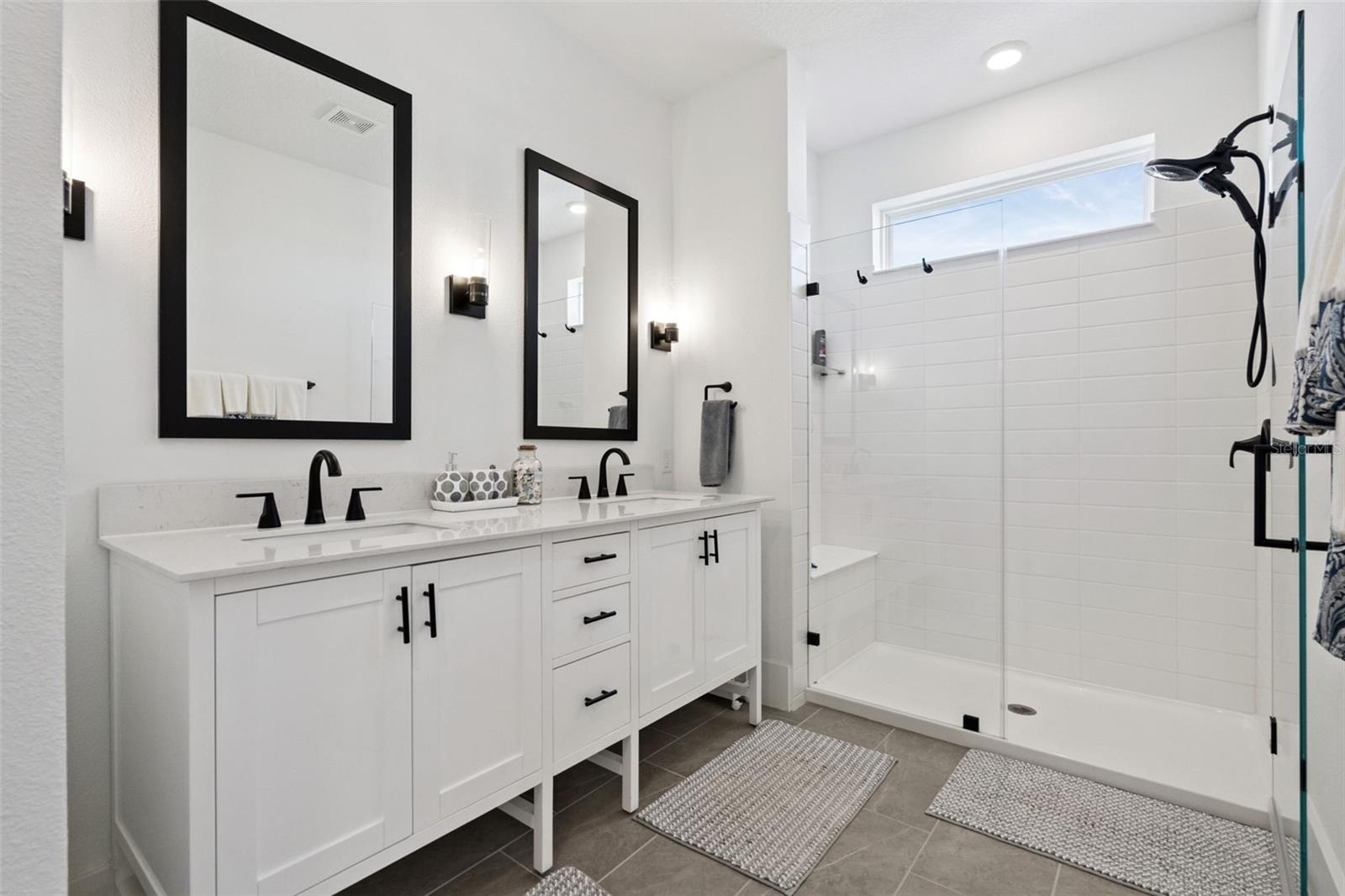 Image 16 of 23 For 12566 Westhaven Oak Drive