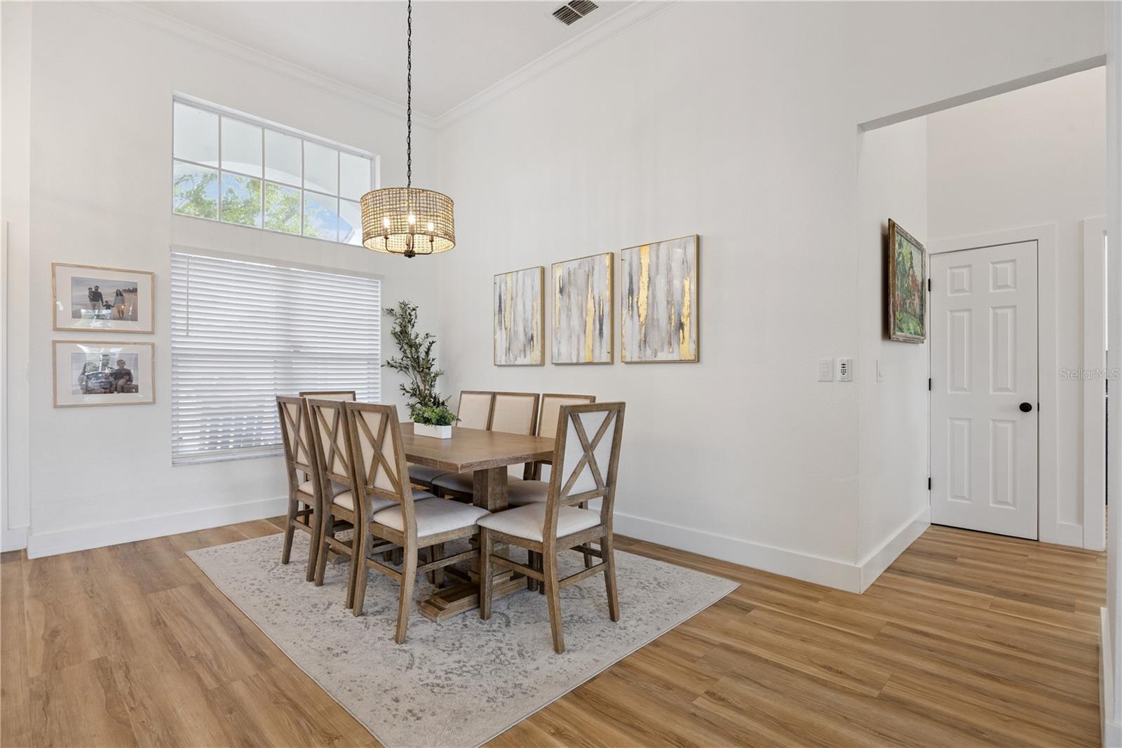 Image 14 of 41 For 814 Grovesmere Loop