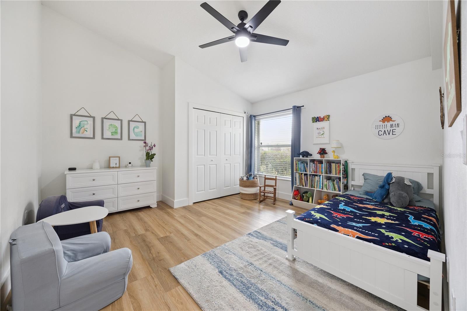 Image 21 of 41 For 814 Grovesmere Loop