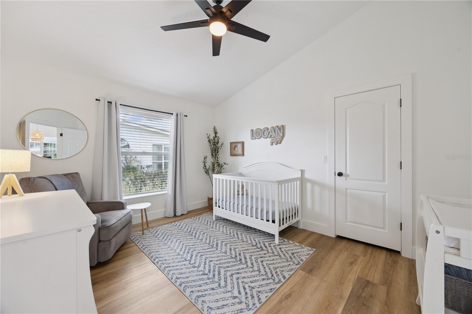 Image 22 of 41 For 814 Grovesmere Loop