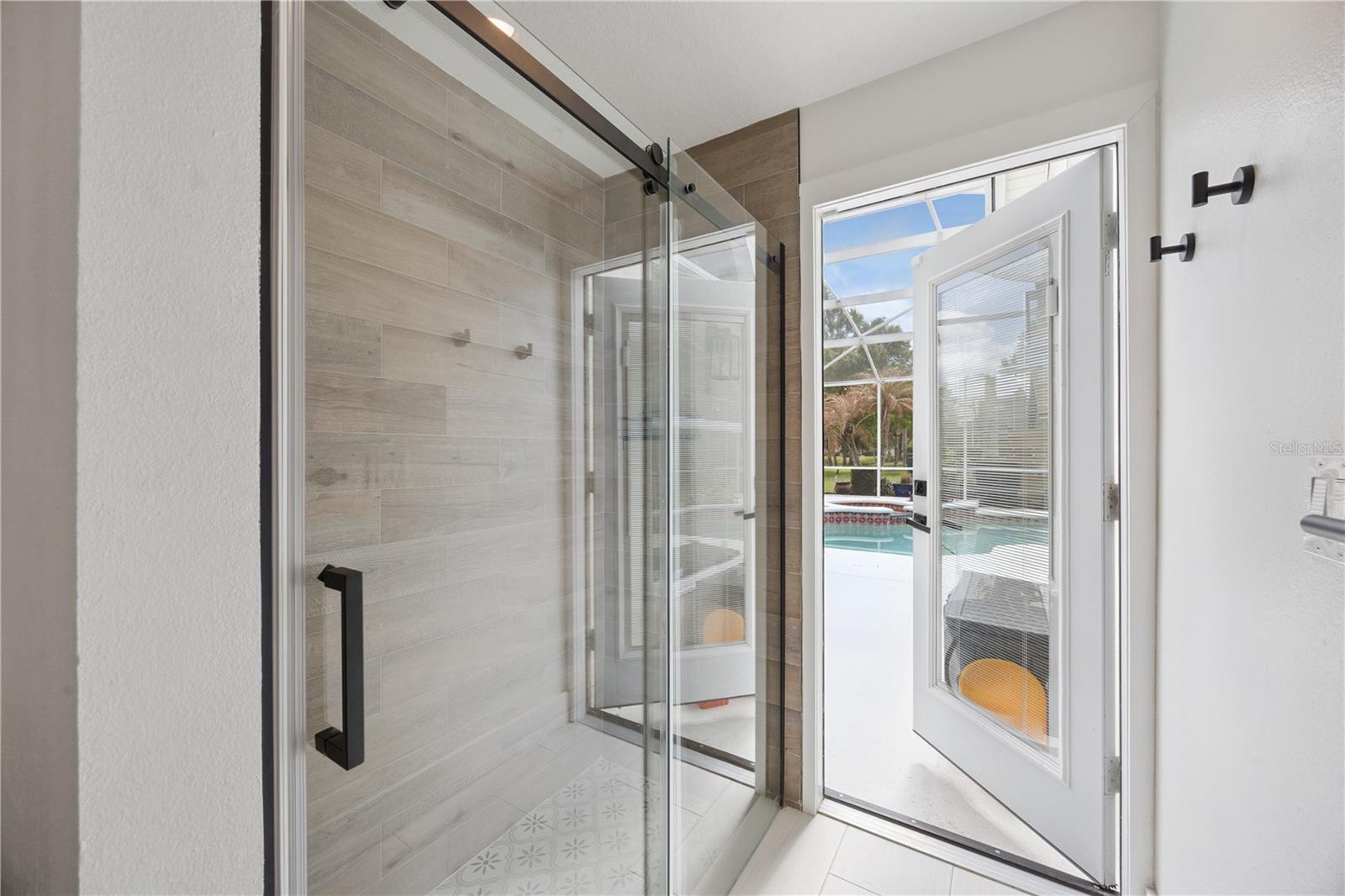 Image 26 of 41 For 814 Grovesmere Loop