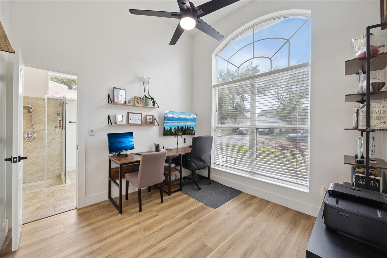 Image 29 of 41 For 814 Grovesmere Loop