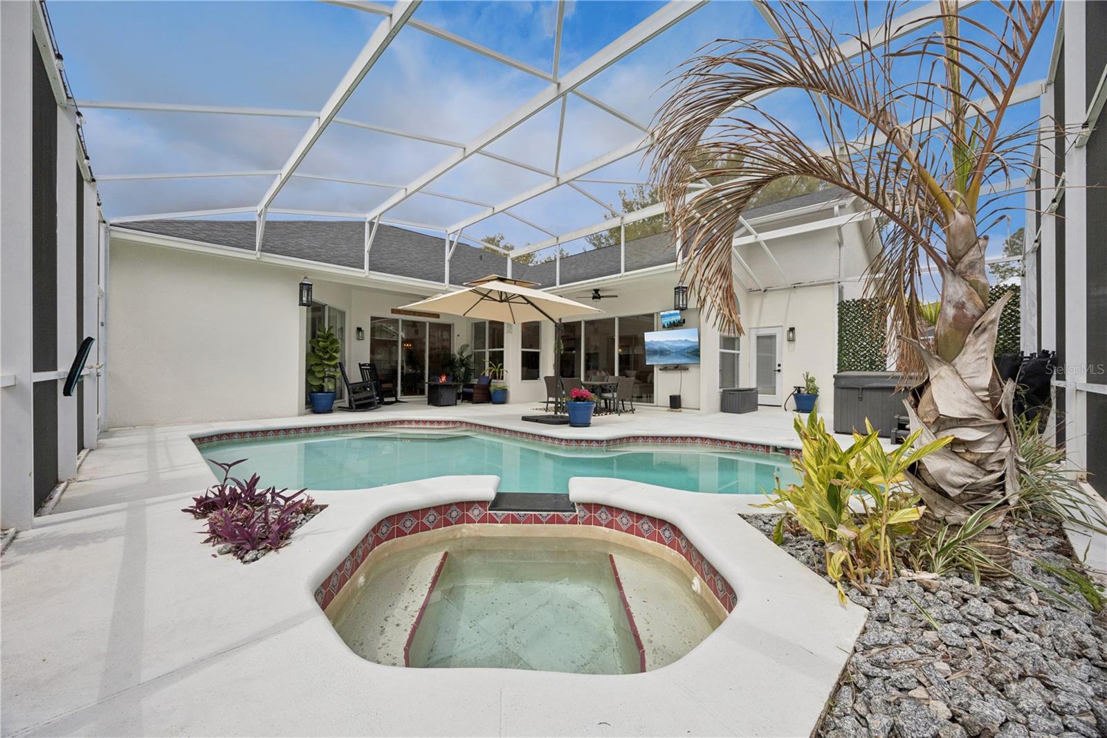 Image 32 of 41 For 814 Grovesmere Loop