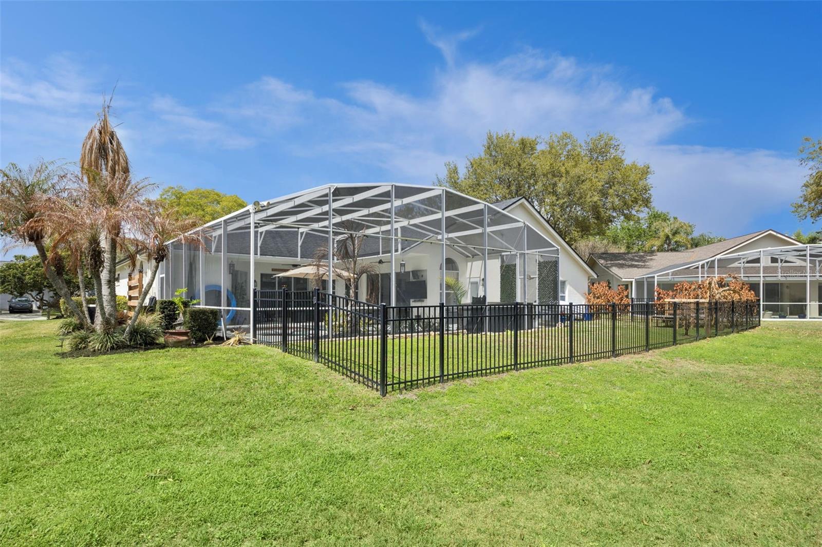 Image 37 of 41 For 814 Grovesmere Loop