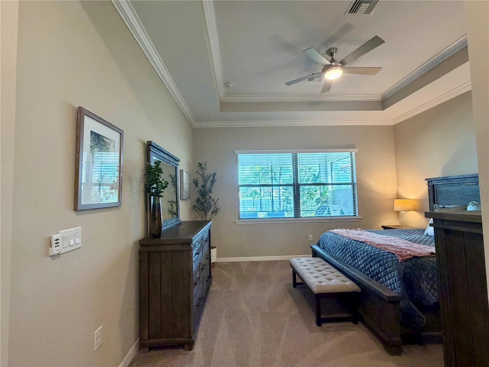 Image 17 of 52 For 283 Toscavilla Boulevard