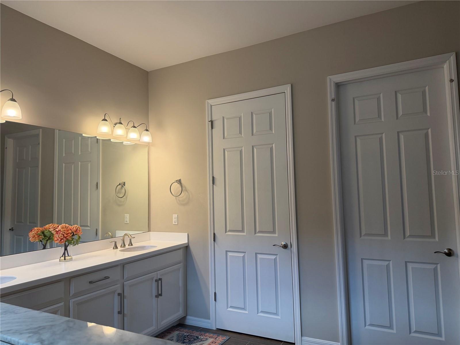 Image 20 of 52 For 283 Toscavilla Boulevard