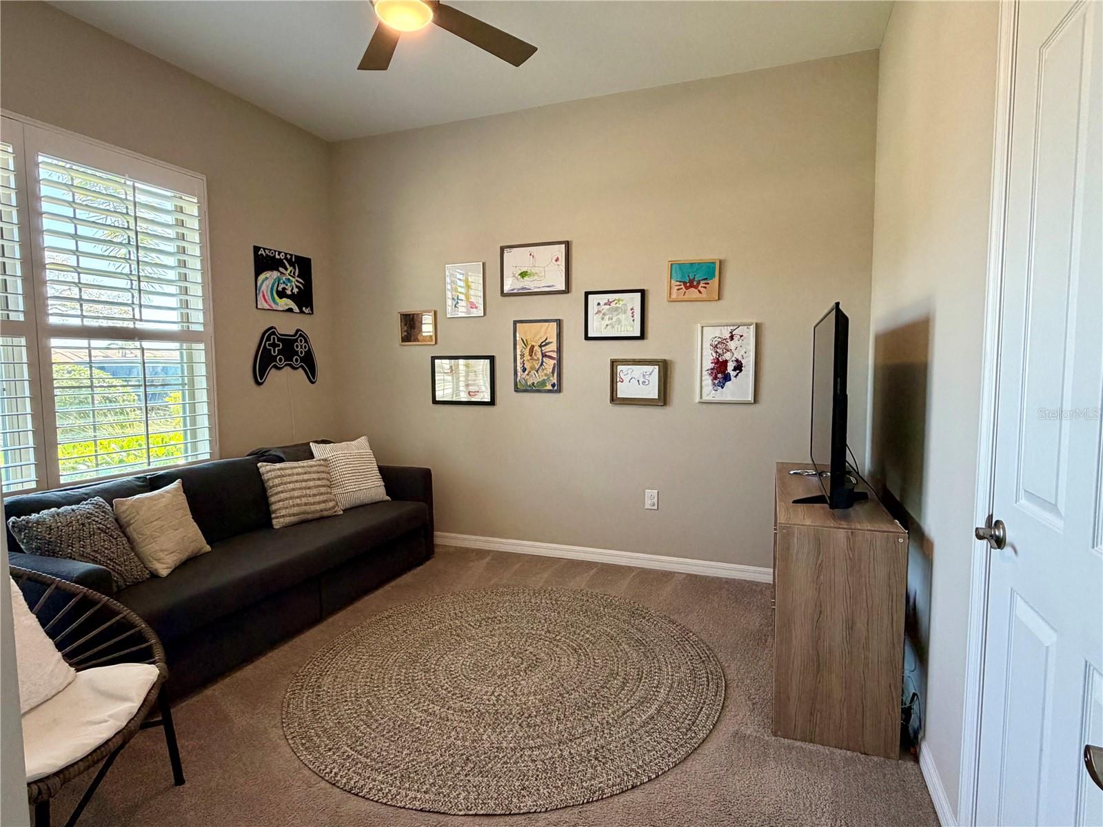 Image 24 of 52 For 283 Toscavilla Boulevard