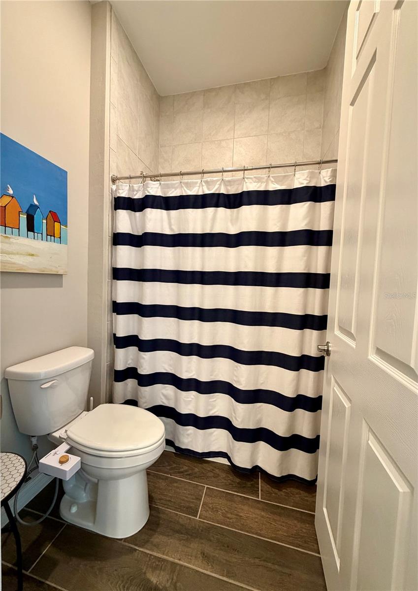 Image 29 of 52 For 283 Toscavilla Boulevard