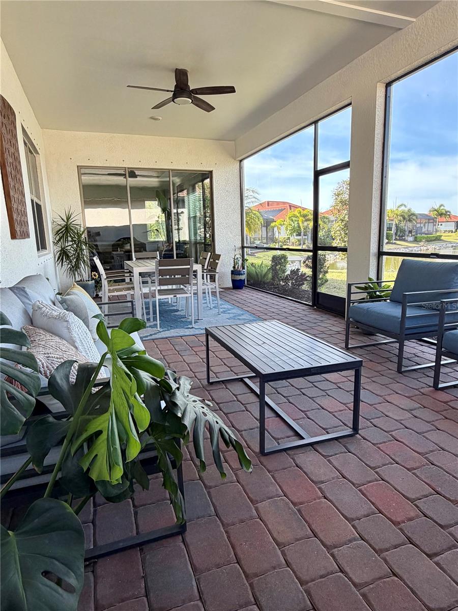 Image 36 of 52 For 283 Toscavilla Boulevard