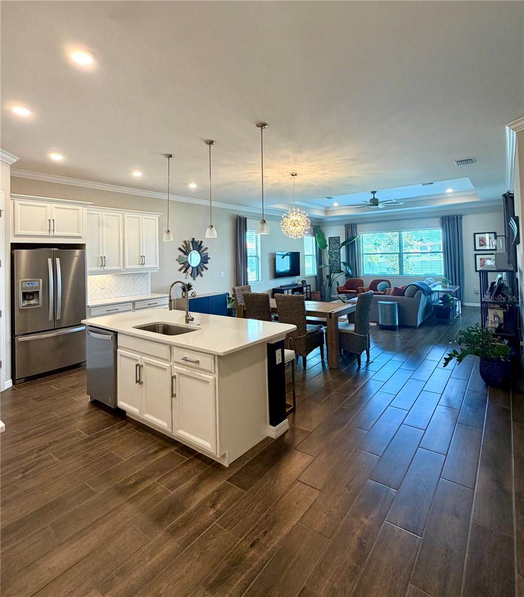 Image 8 of 52 For 283 Toscavilla Boulevard