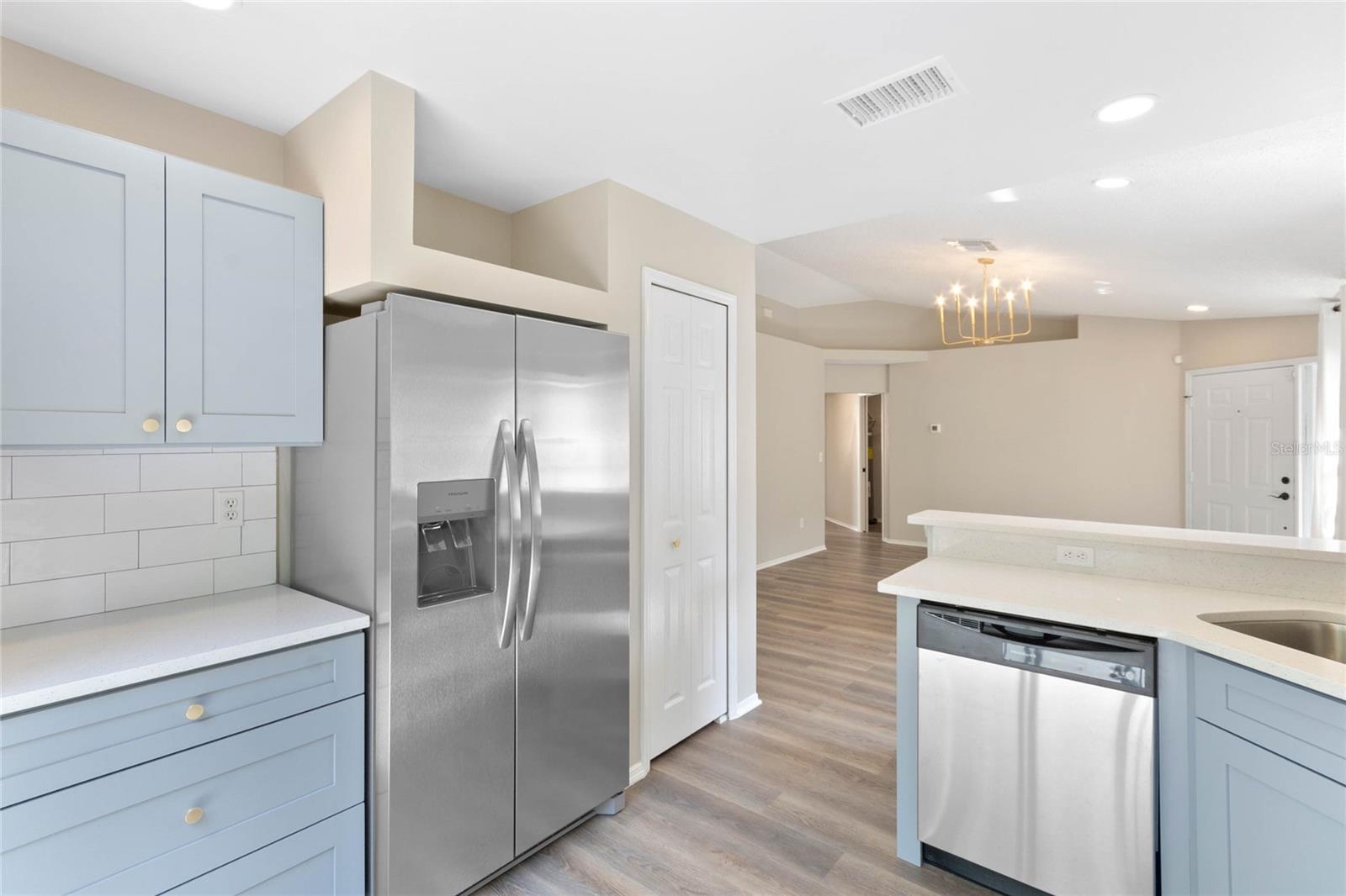 Image 10 of 18 For 6438 Tidewave Street