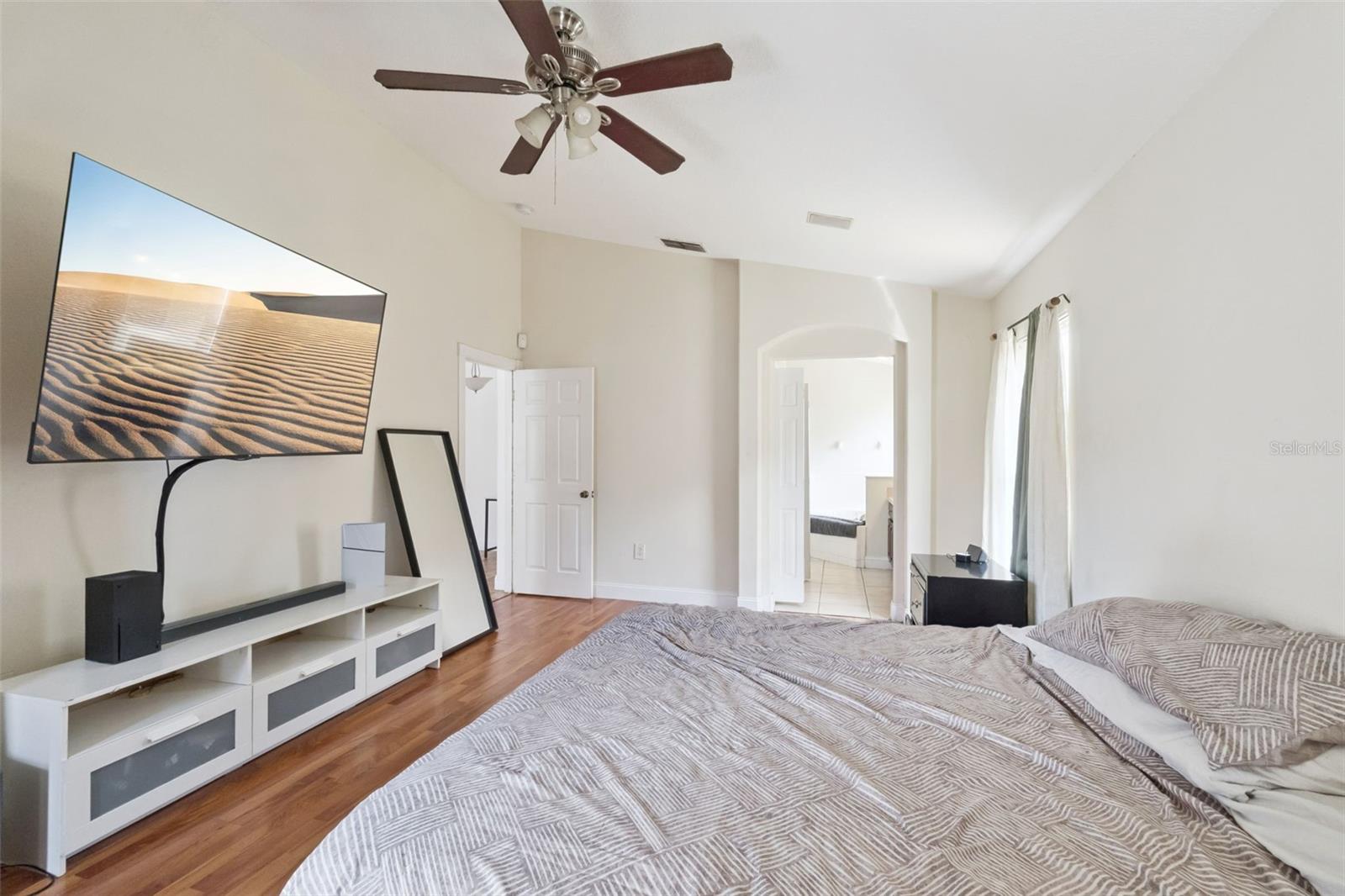 Image 9 of 24 For 2426 Black Powder Lane