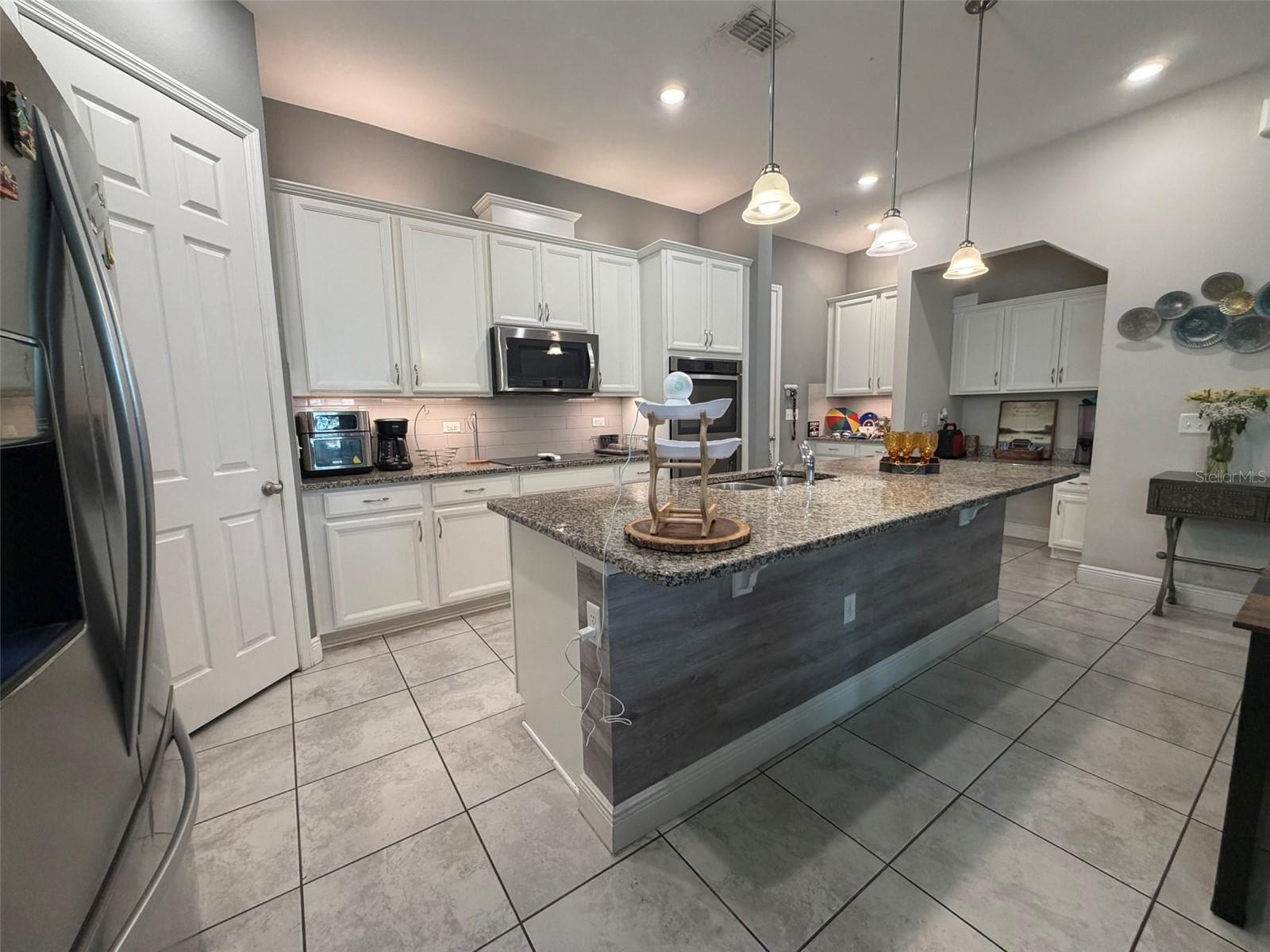 Image 13 of 34 For 8272 Bryce Canyon Avenue