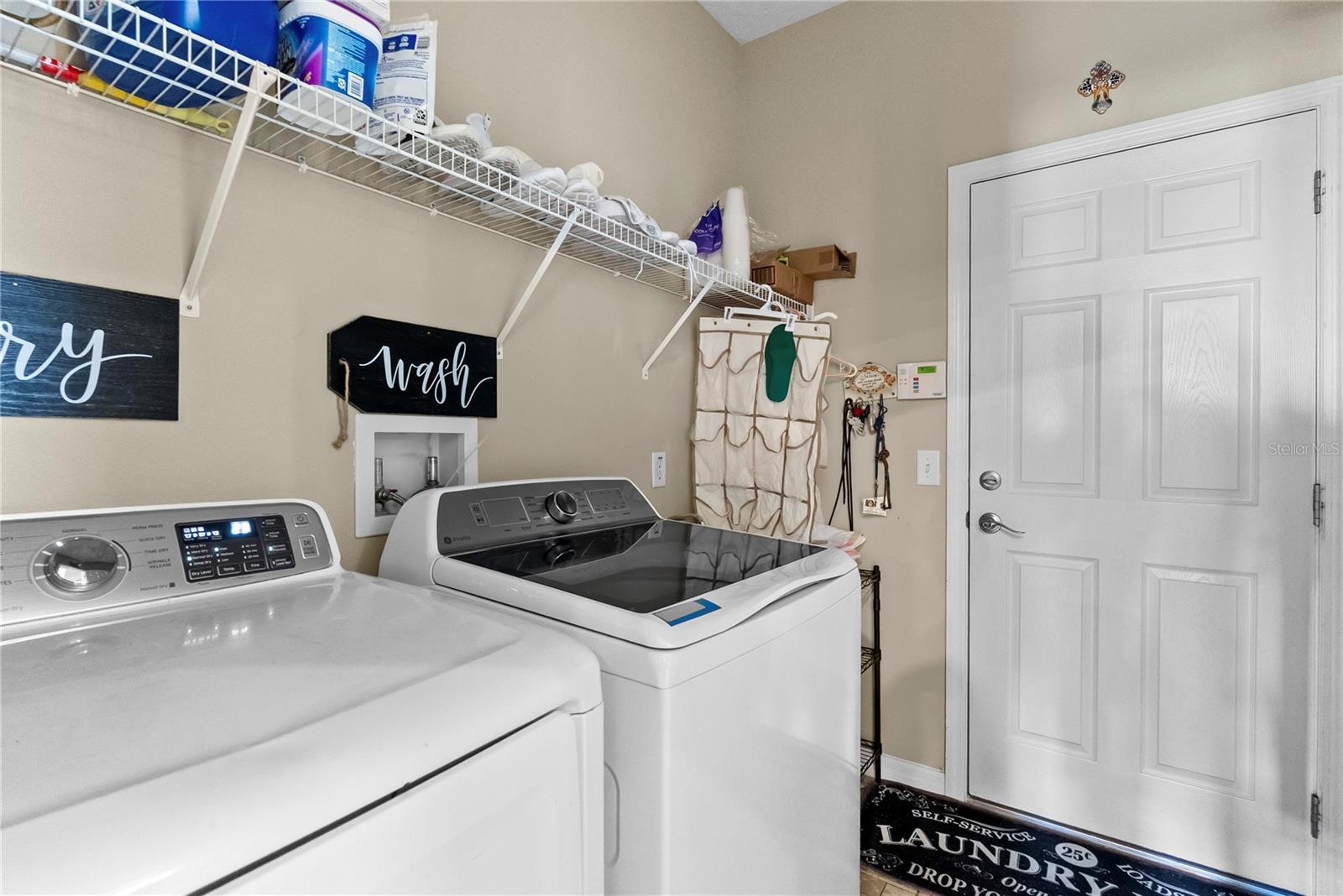 Image 10 of 45 For 1352 Oakcrest Court