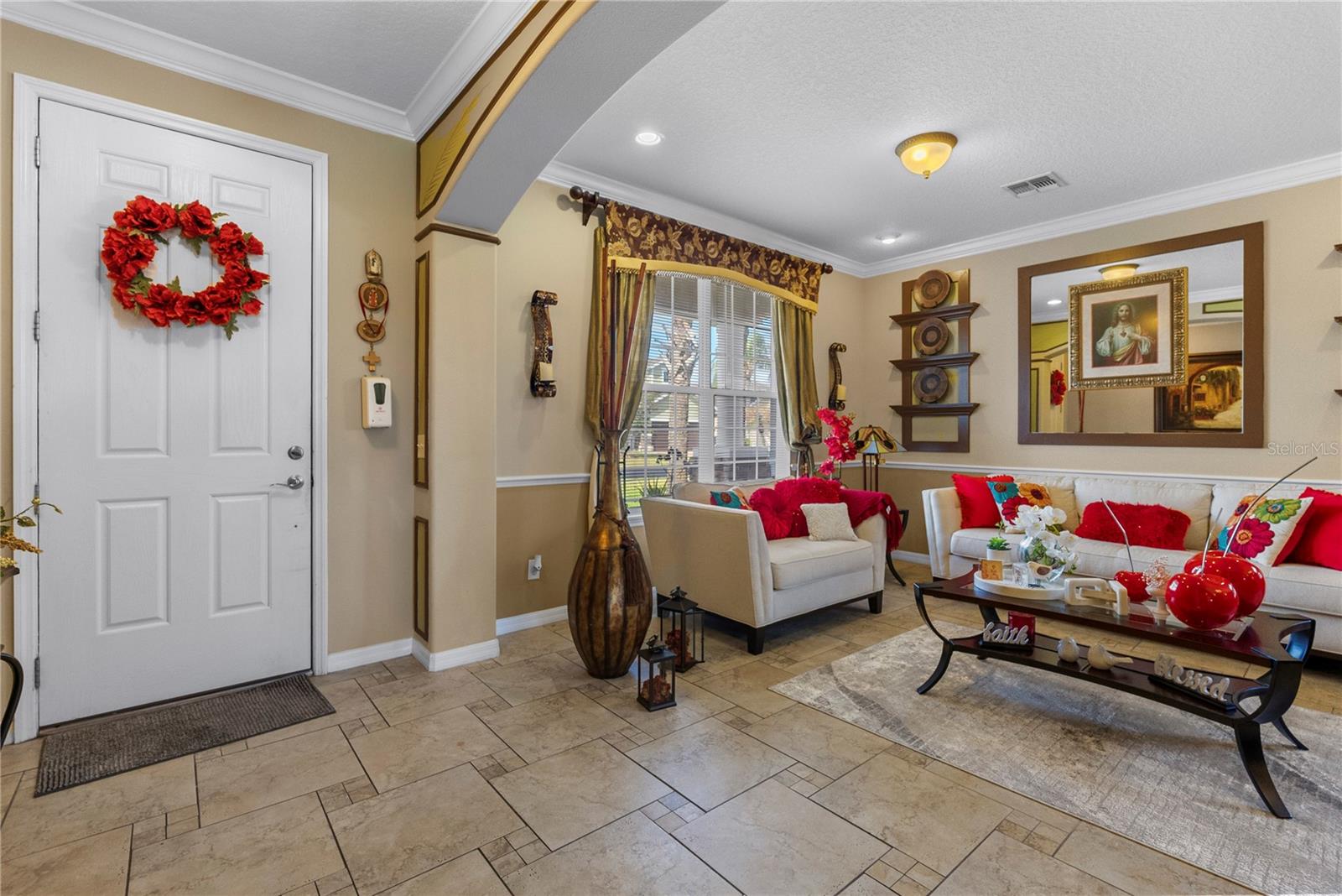 Image 2 of 45 For 1352 Oakcrest Court