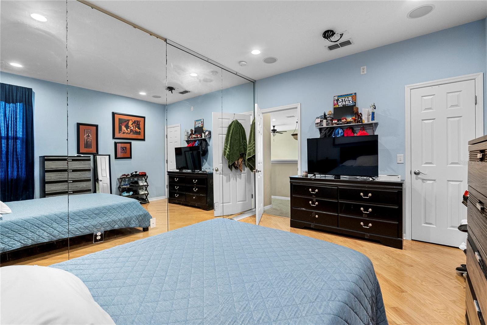 Image 31 of 45 For 1352 Oakcrest Court