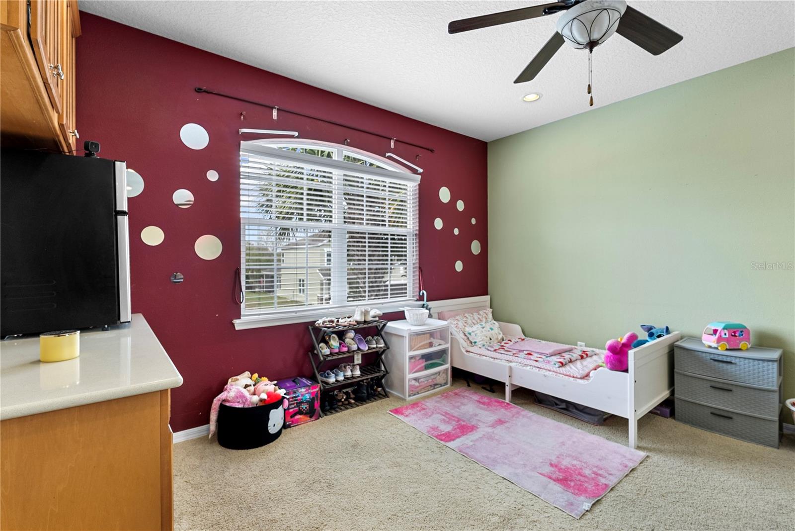 Image 32 of 45 For 1352 Oakcrest Court