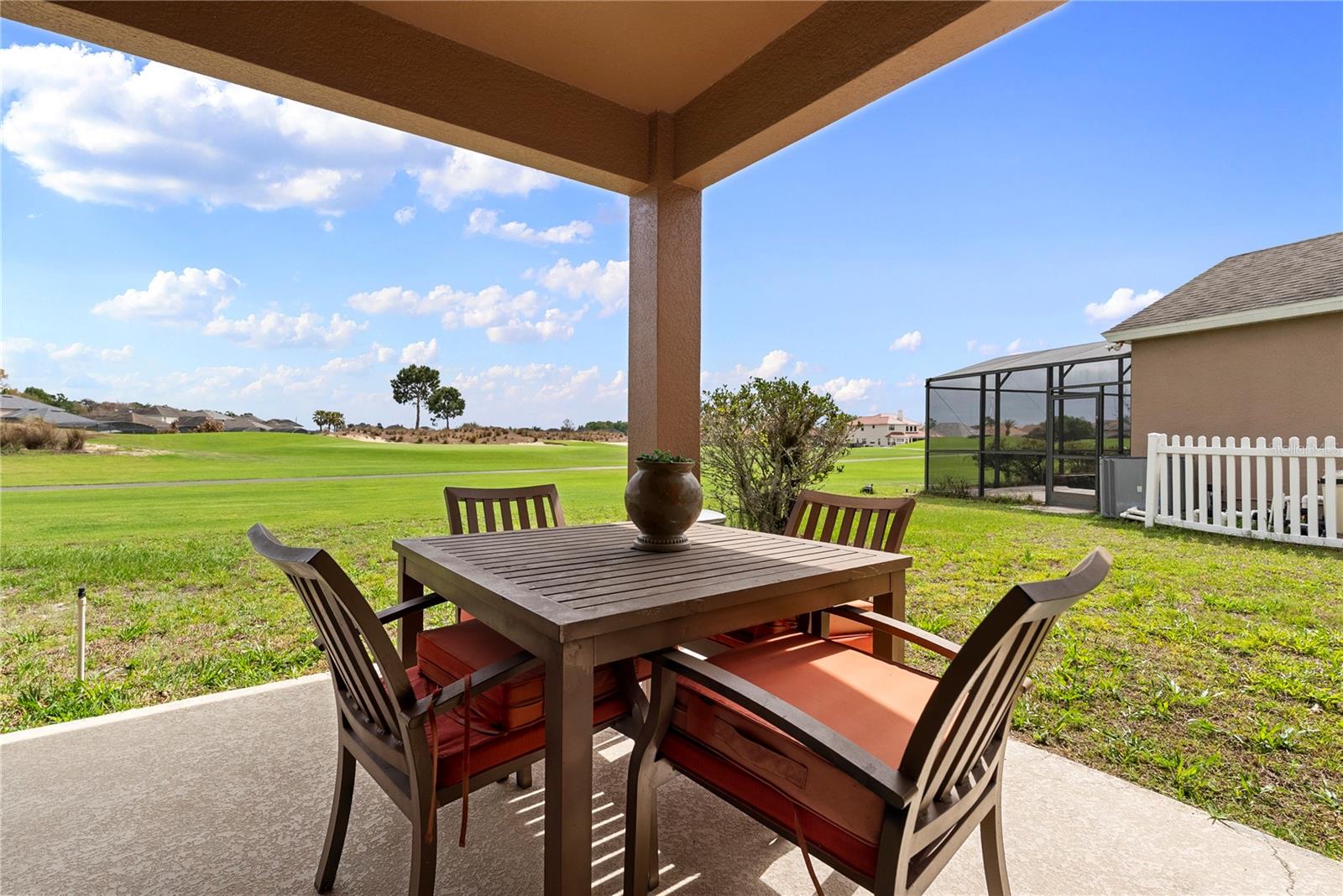 Image 38 of 45 For 1352 Oakcrest Court