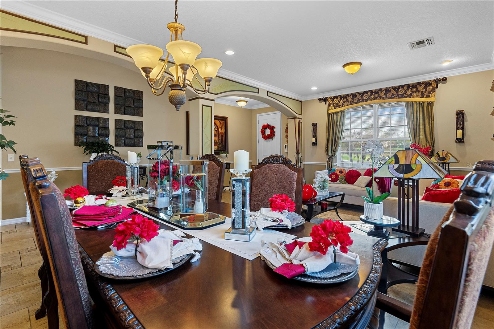 Image 5 of 45 For 1352 Oakcrest Court