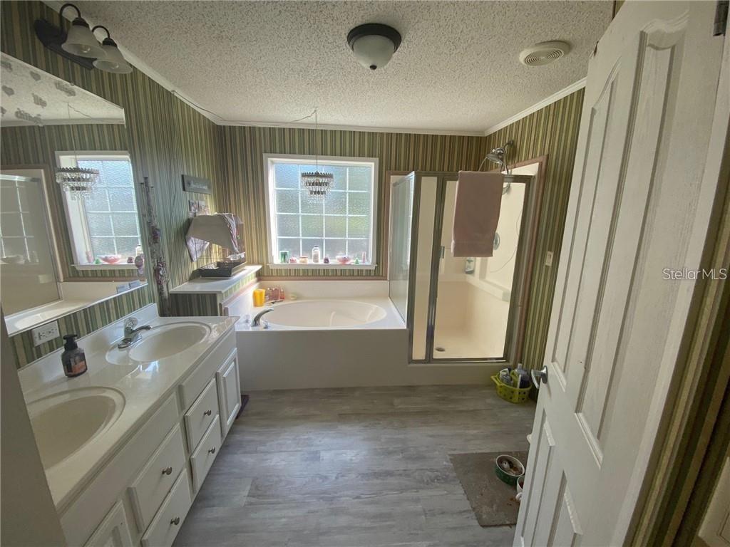 Image 15 of 24 For 440 Quail Street