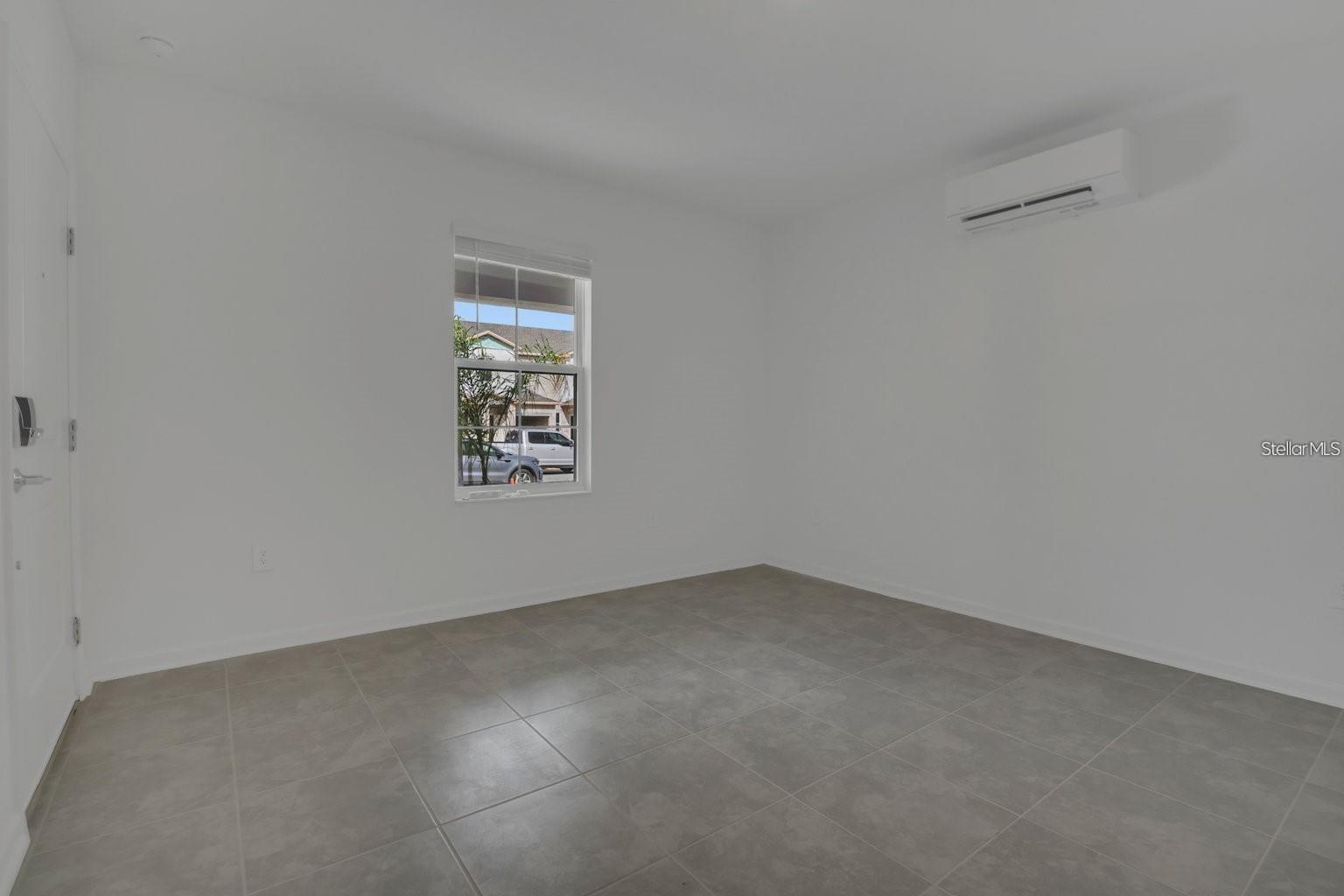 Image 9 of 10 For 2649 Armstrong Avenue B