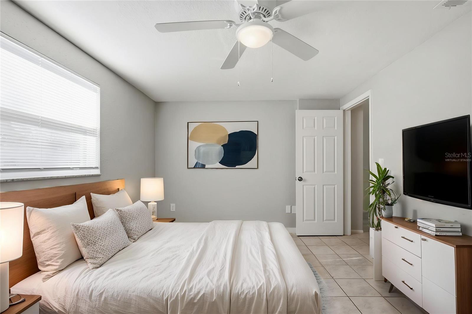 Image 6 of 32 For 4325 Newbury Drive