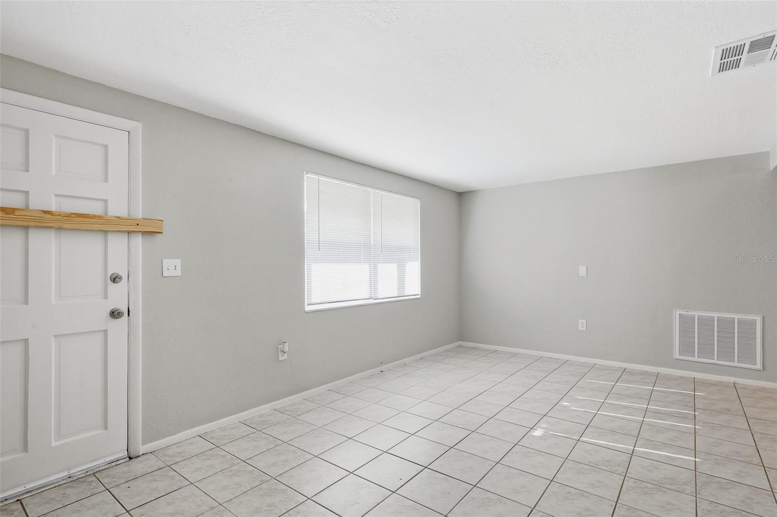 Image 8 of 32 For 4325 Newbury Drive