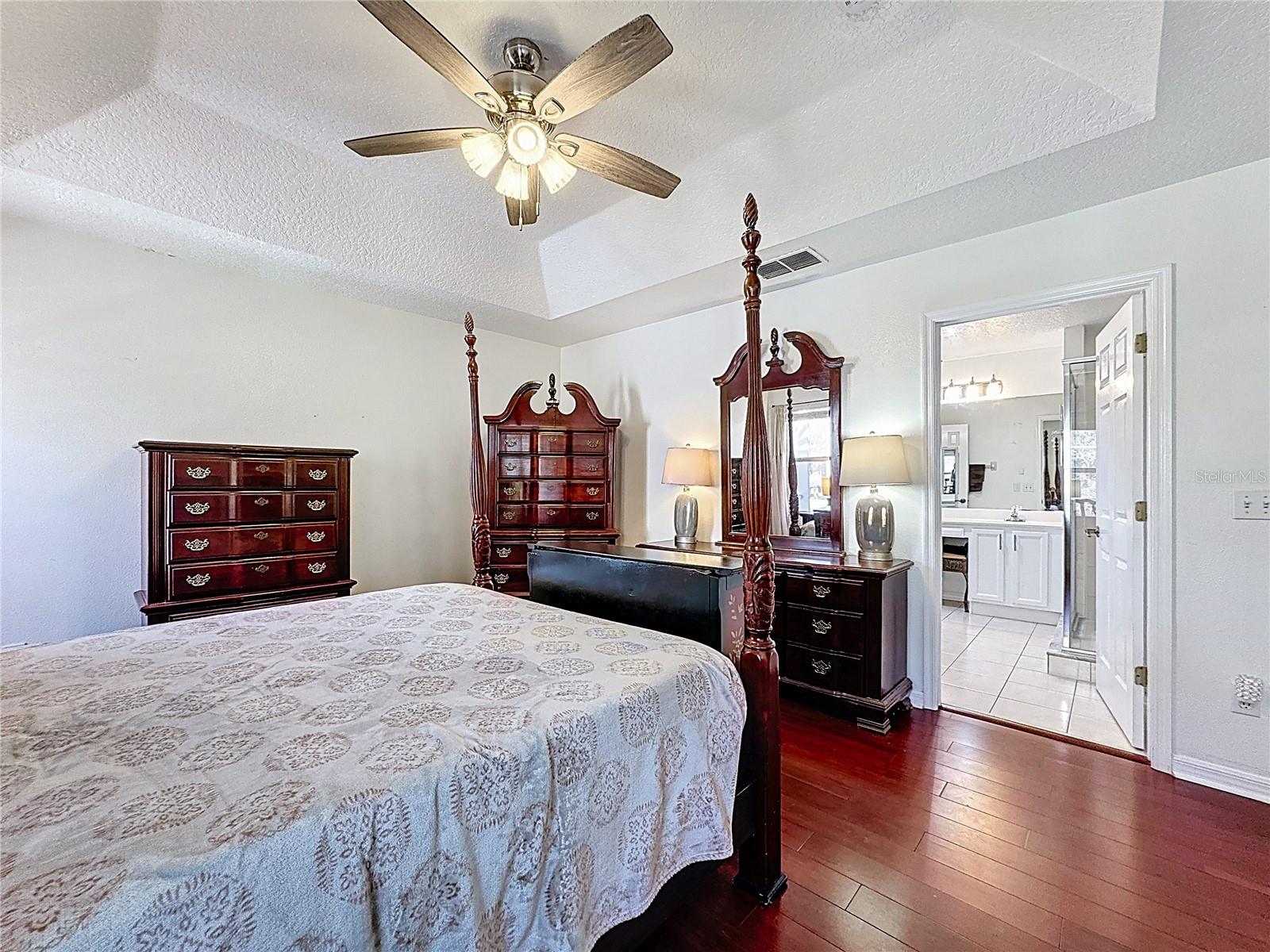 Image 23 of 63 For 2048 Applegate Drive