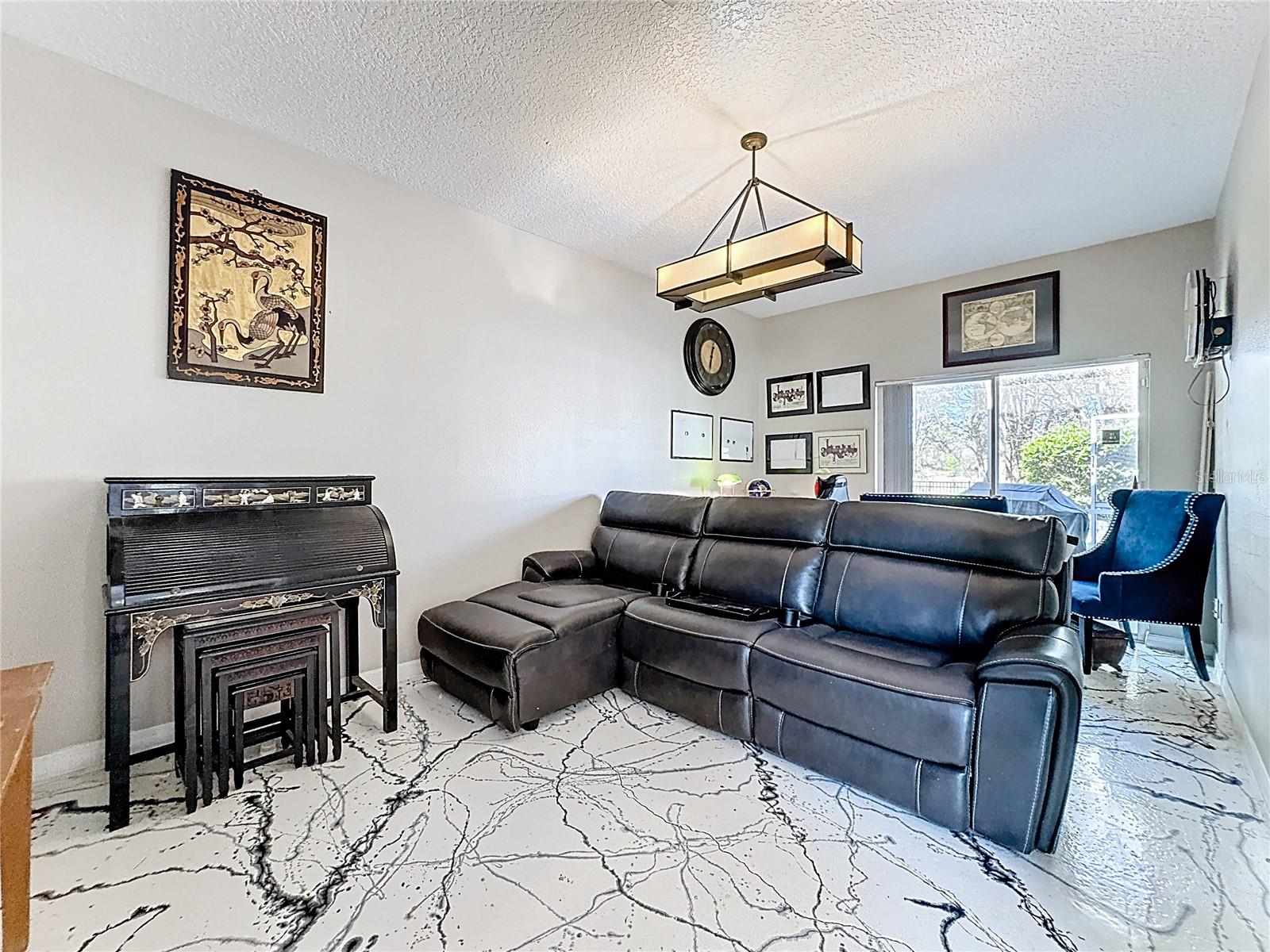 Image 36 of 63 For 2048 Applegate Drive