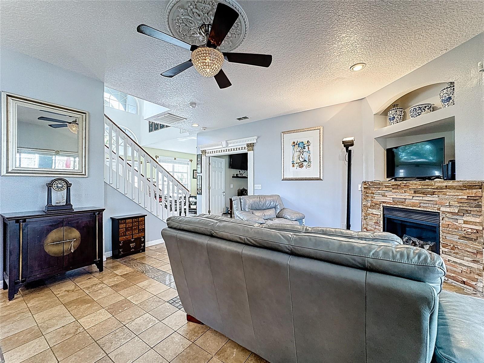 Image 45 of 63 For 2048 Applegate Drive