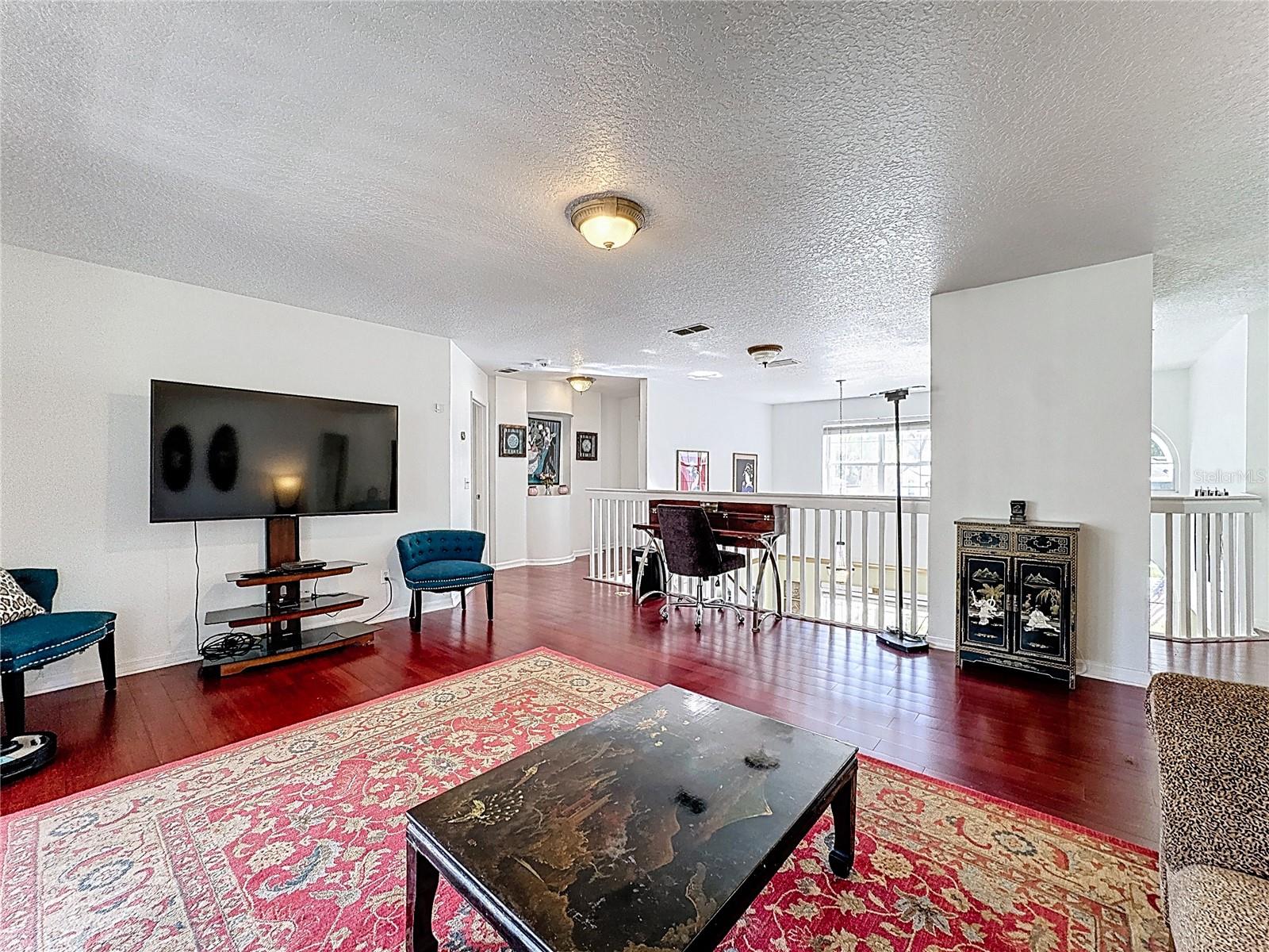 Image 9 of 63 For 2048 Applegate Drive