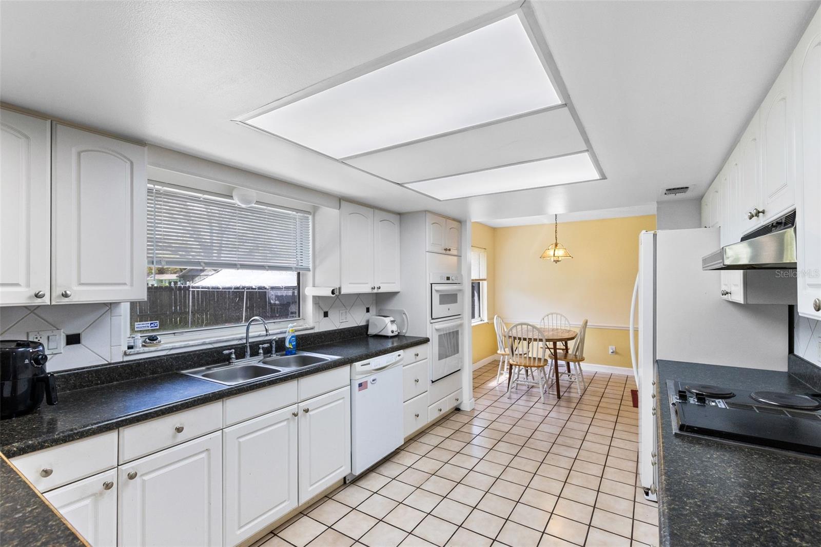 Image 13 of 33 For 954 Apple Lane