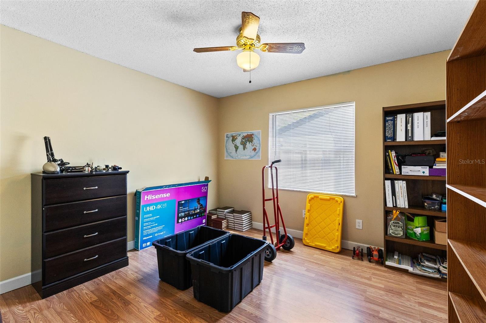 Image 20 of 33 For 954 Apple Lane