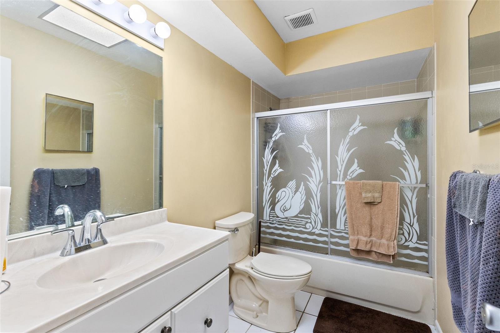 Image 21 of 33 For 954 Apple Lane