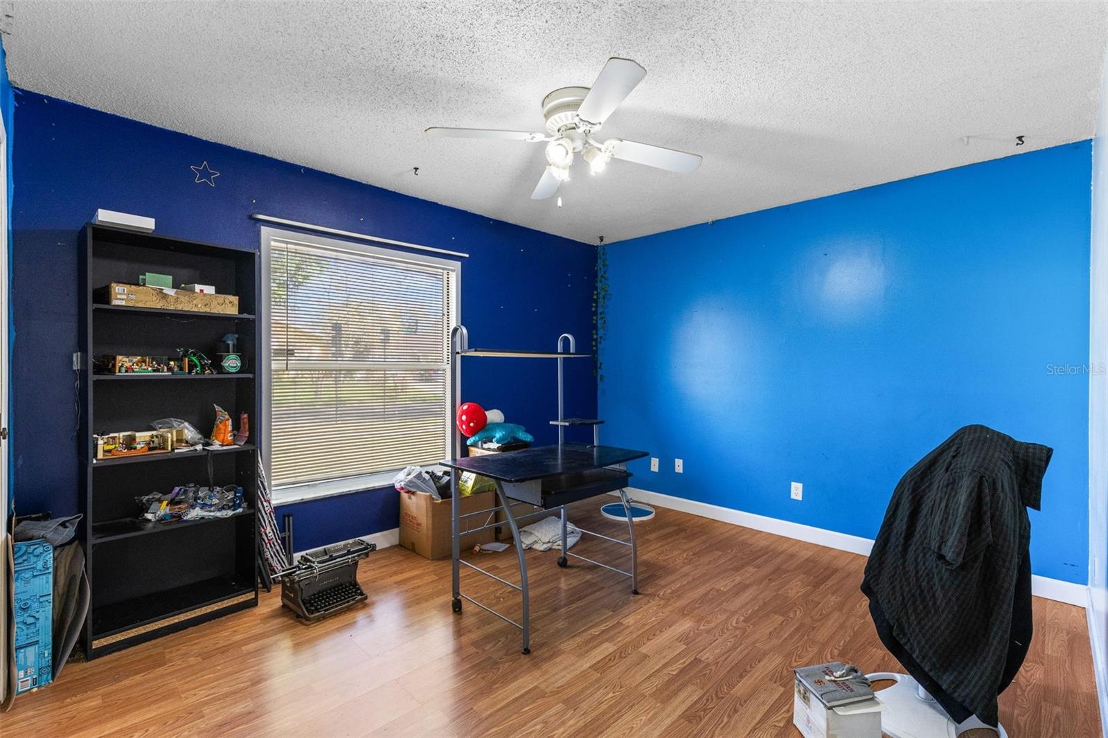 Image 22 of 33 For 954 Apple Lane