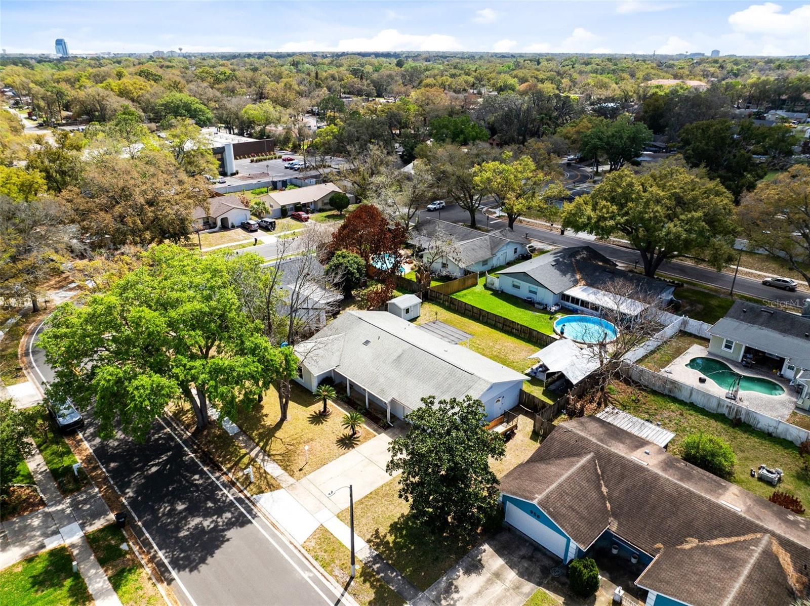 Image 31 of 33 For 954 Apple Lane