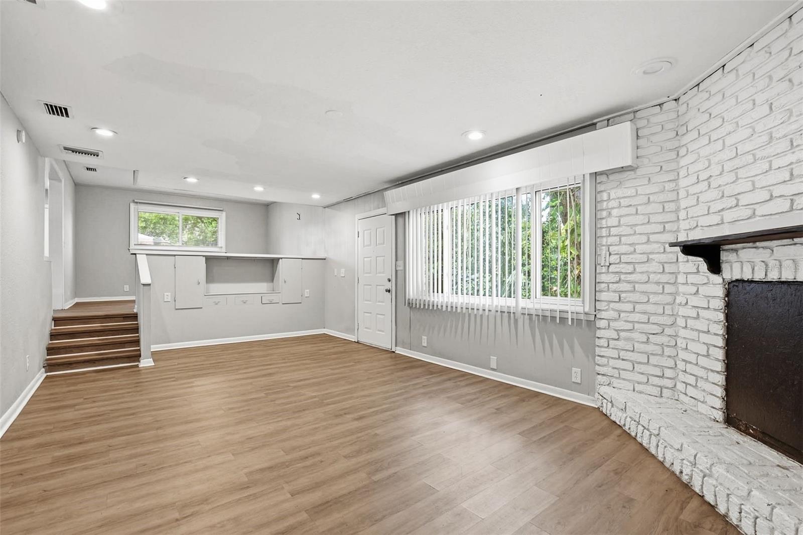 Image 12 of 37 For 1477 Prescott Avenue