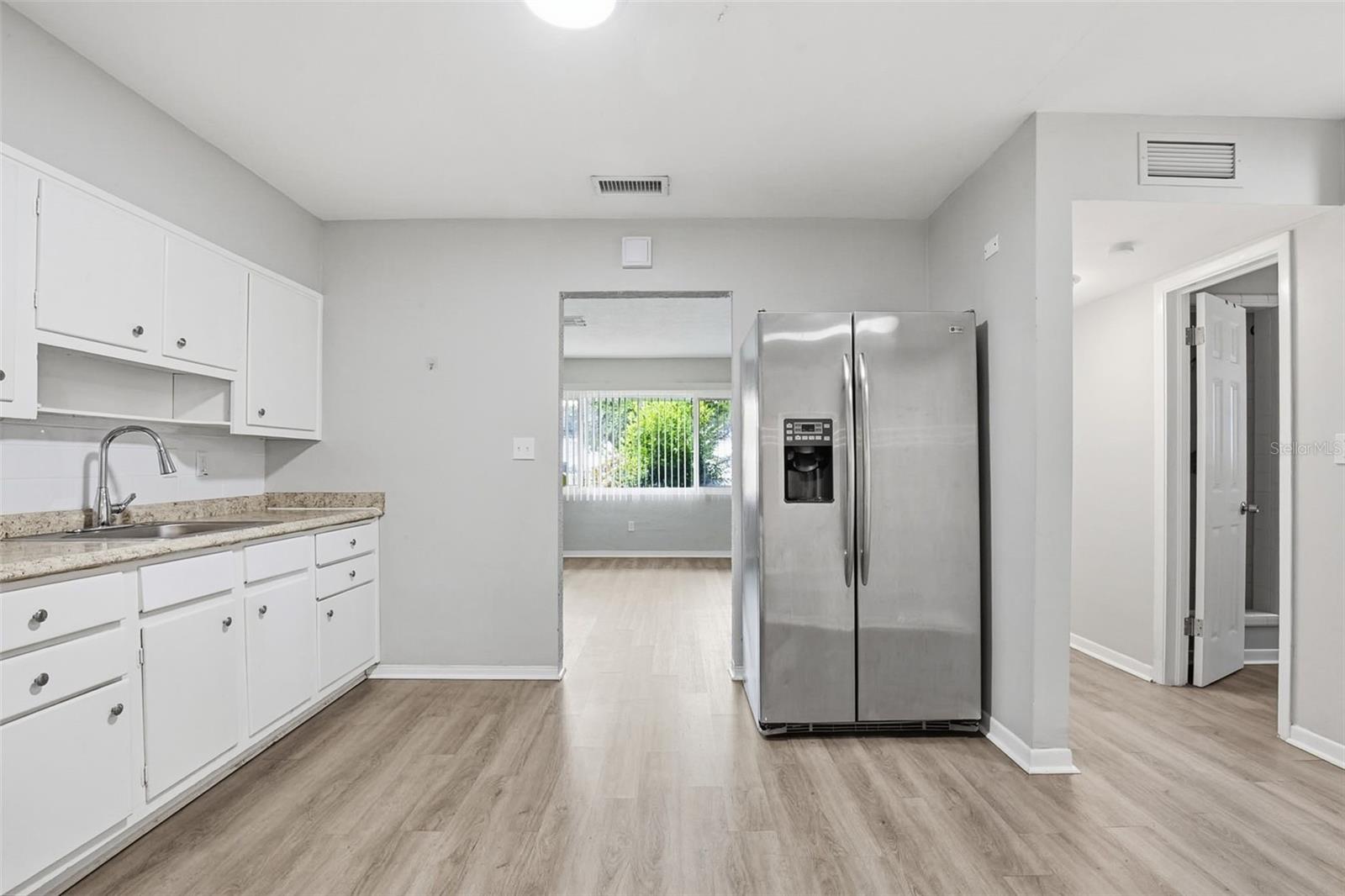 Image 16 of 37 For 1477 Prescott Avenue