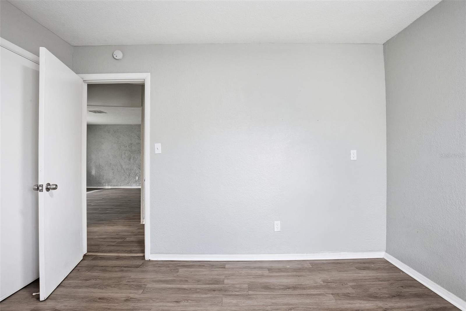 Image 25 of 37 For 1477 Prescott Avenue