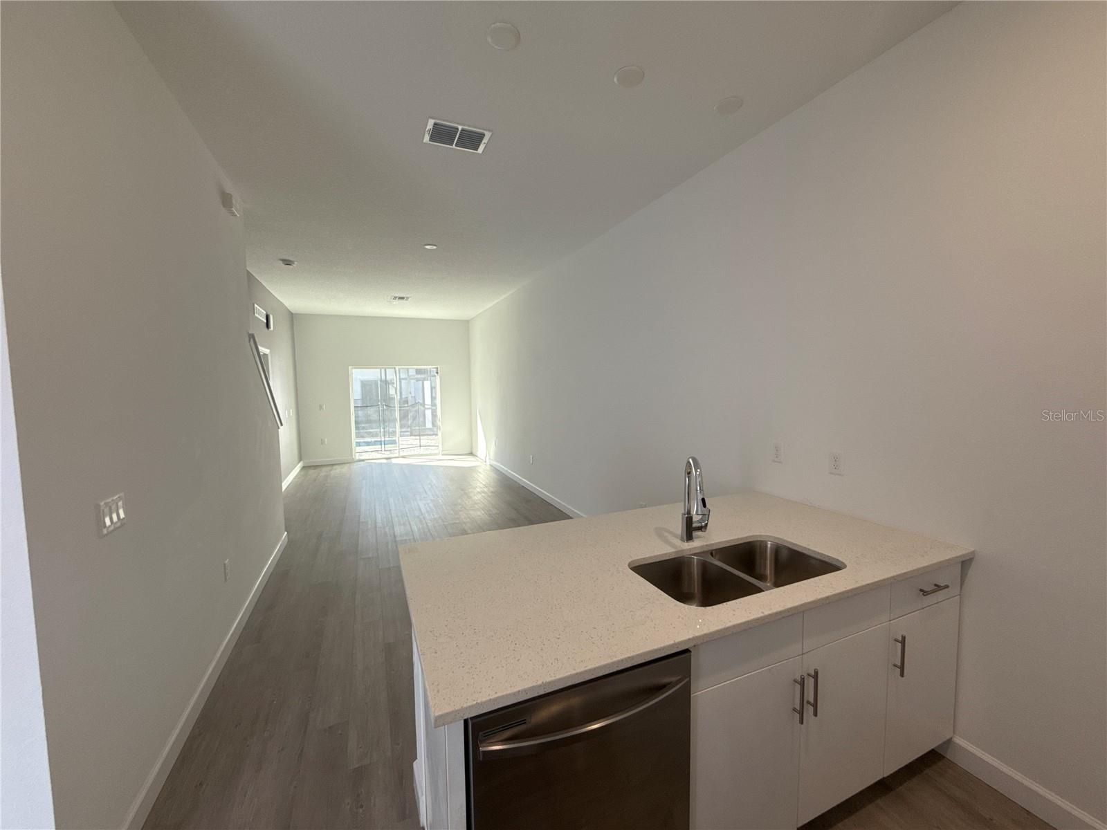 Image 4 of 24 For 399 Famagusta Drive