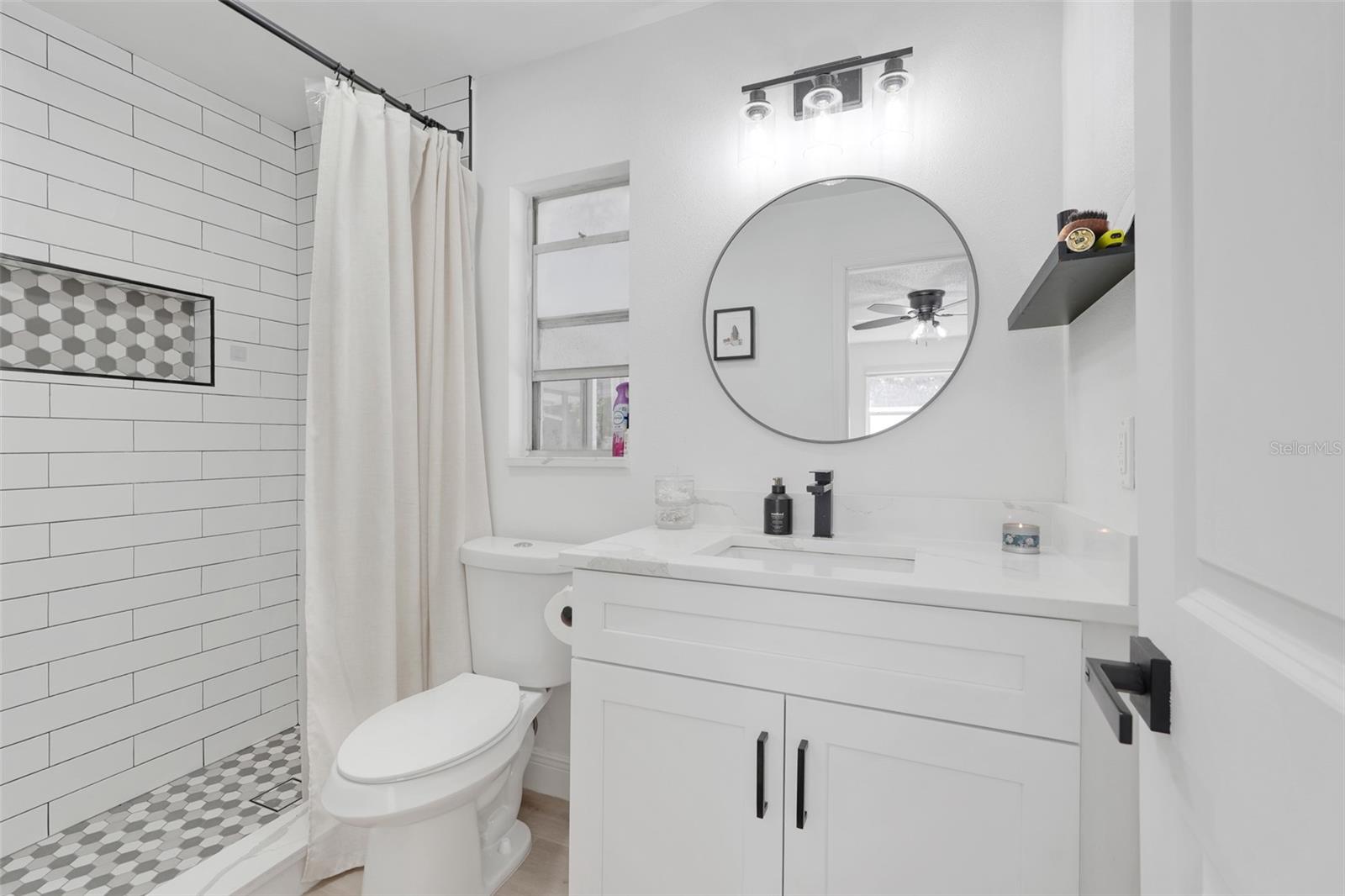 Image 16 of 31 For 589 Del Rio Street