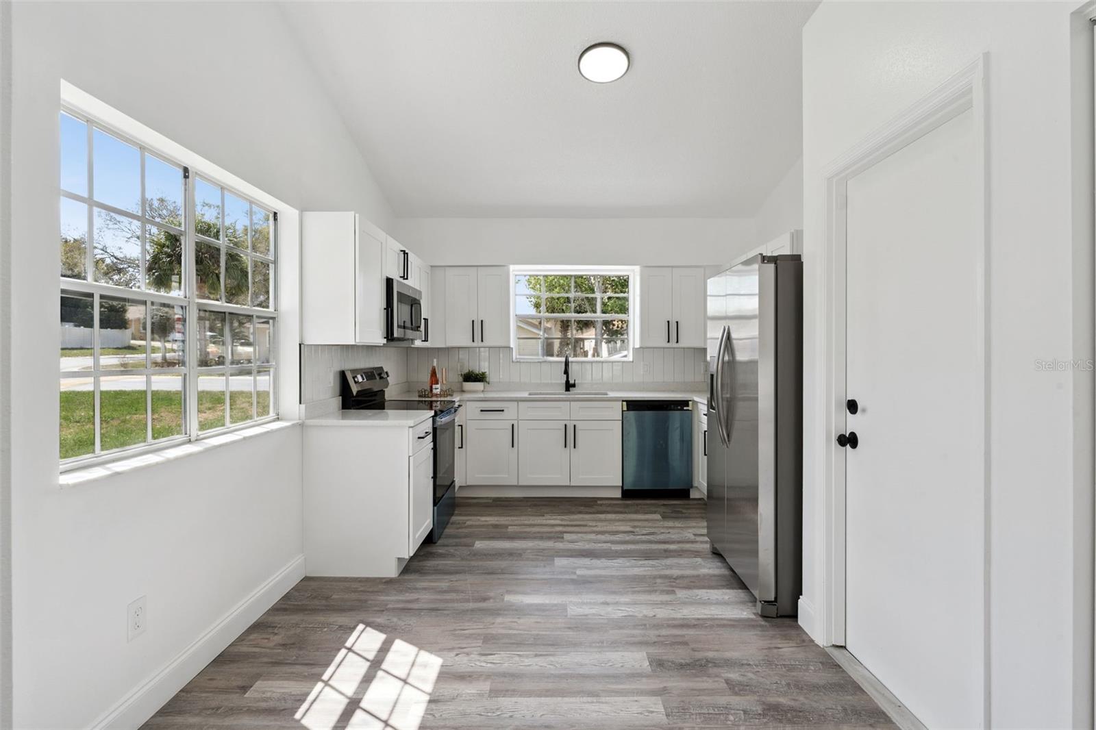 Image 10 of 28 For 125 Meadow Boulevard